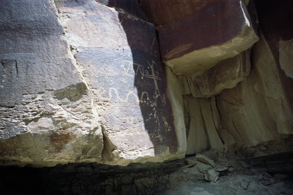 Art Petroglyphs in Nine Mile Canyon Utah