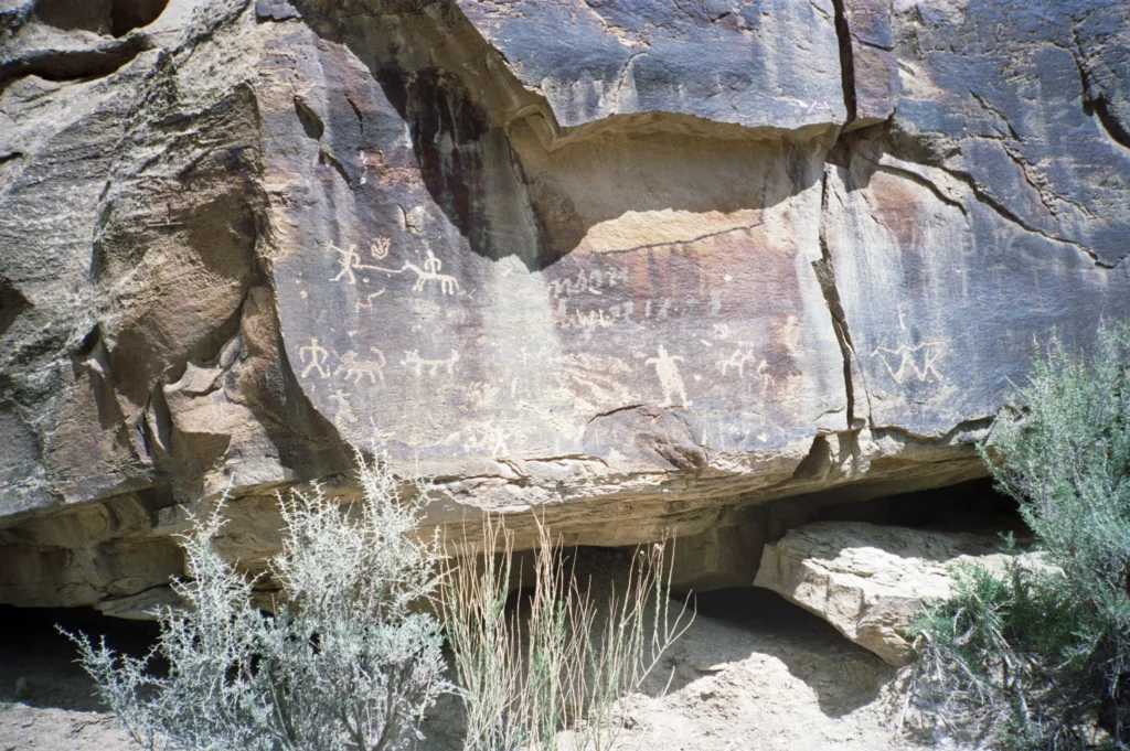 Humans (Utes) and Horse Petroglyphs in Nine Mile Canyon Utah